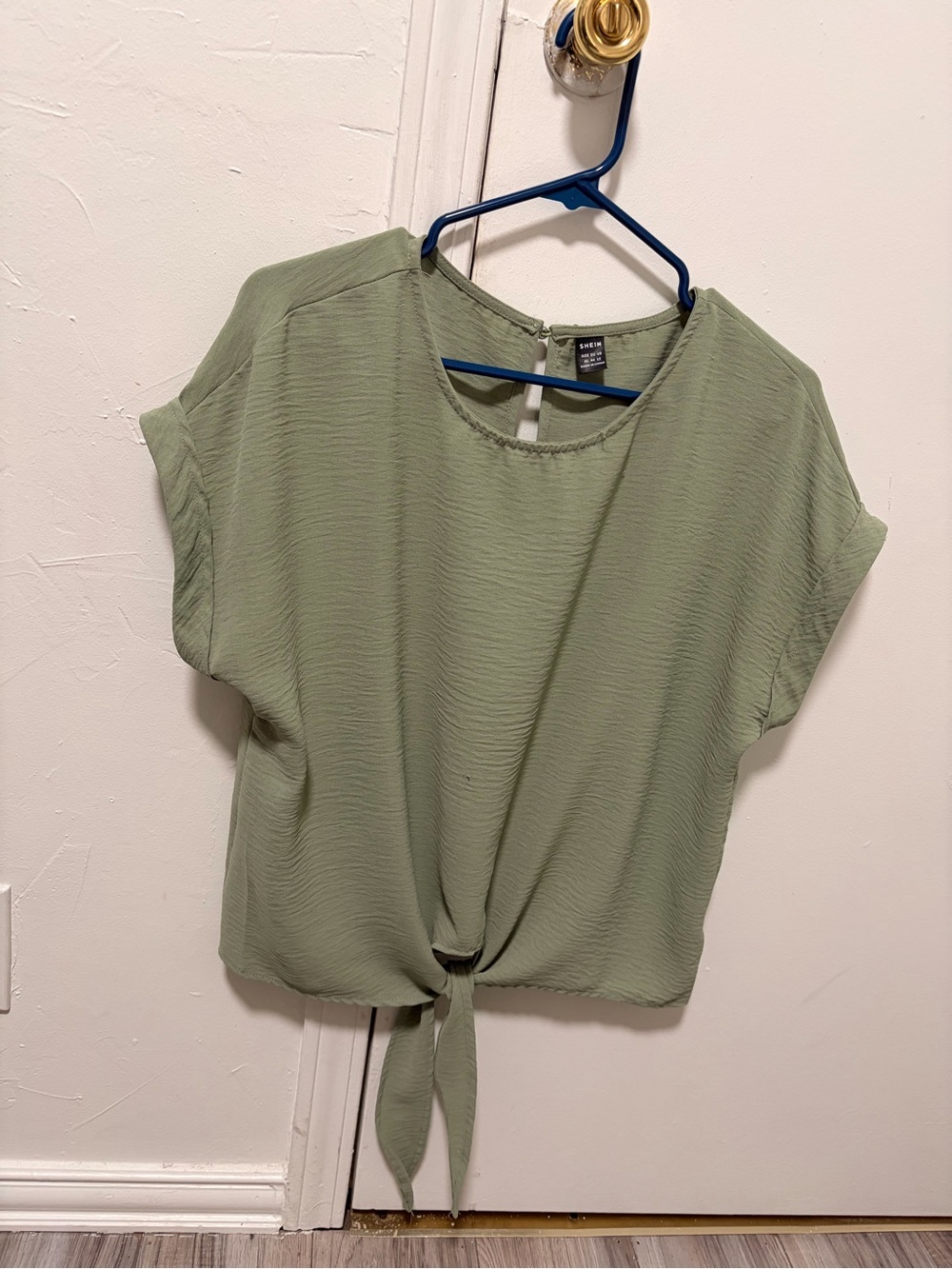 SHEIN Sage Green Short Sleeve Tie-Front Crop Top